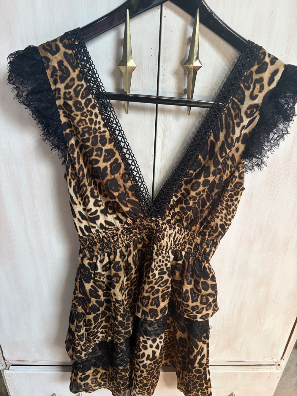 Storia Leopard Print V-Neck Tunic with Black Lace Trim